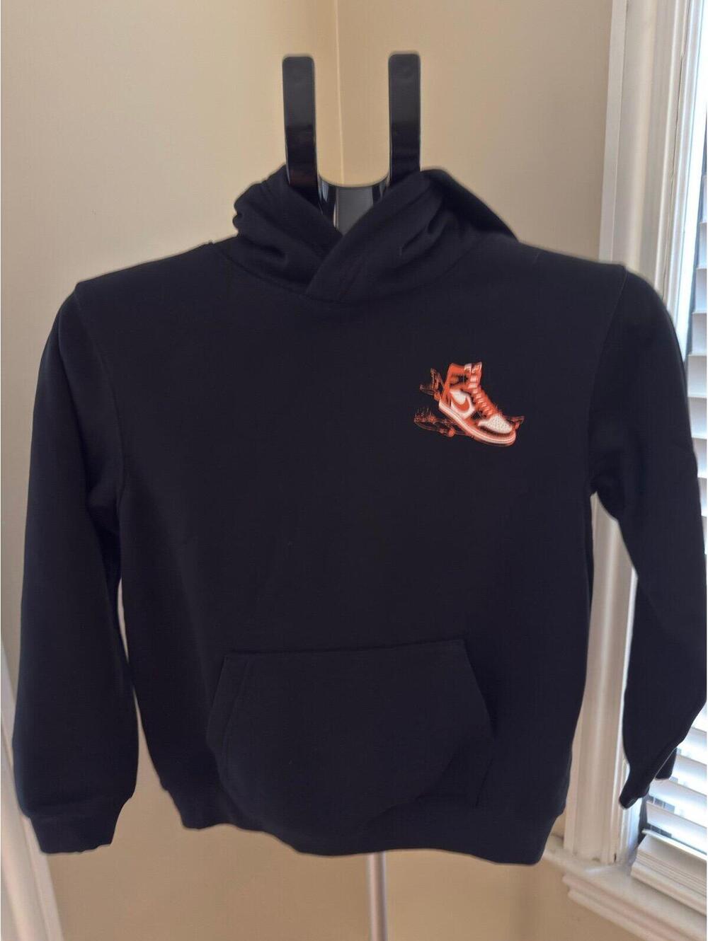 Nike Air Jordan Boys Graphic Hoodie‎ Black Orange Sneaker Print Size Medium NWT